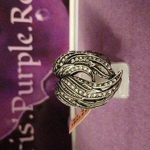 2427770-2. Men's/Unisex Heavy Angel Wings STS - Size 9 US